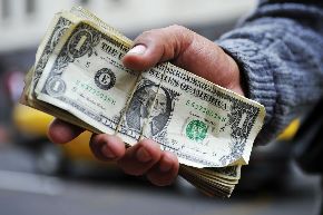 dolares